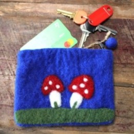 Estuche de Fieltro Natural (surt)… · AW-FZP-04 | HogarLider