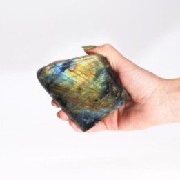 Piedras Grandes de Labradorita de… · AW-LBS-07 | HogarLider