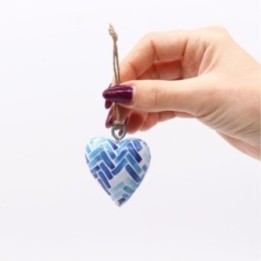 Pequeño Corazone de Madera… · AW-WEH-06 | HogarLider