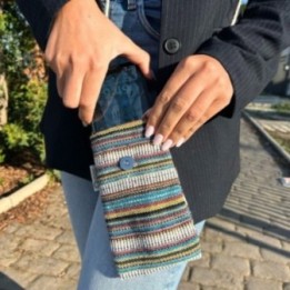 Bolso Porta Teléfono con Rayas… · AW-SBPN-03 | HogarLider