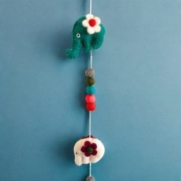 Colgante de Pared de Fieltro… · AW-FWHg-06 | HogarLider