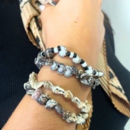 Pulseras de la Amistad Hechas a… · AW-HFB-05 | HogarLider