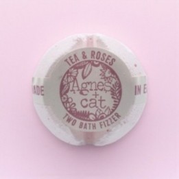 Bomba de baño Agnes + Cat - Té y Rosas | HogarLider