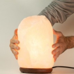 Lámpara de Sal del Himalaya de… · AW-QSalt-16W | HogarLider