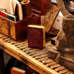 Cuaderno de cuero grueso con borde… · AW-LBN-73 | HogarLider