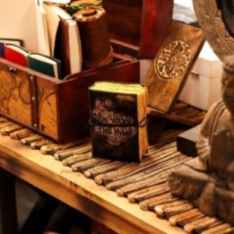Cuadernos de cuero con borde hecho… · AW-LBN-74 | HogarLider