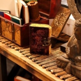 Cuaderno de cuero grueso con borde… · AW-LBN-76 | HogarLider