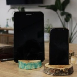 Lrg Gamal Wood Phone Holder - Greenwash | HogarLider