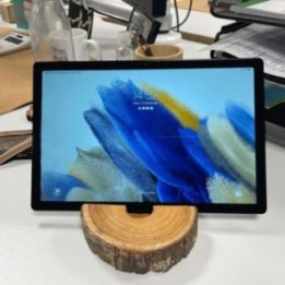 Small Log Phone Holder (full slice) - Natural | HogarLider