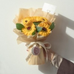 Ramo grande de girasoles - El amor… · AW-SFB-27 | HogarLider