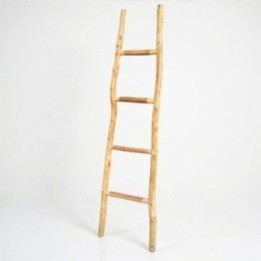 Grande escalera de madera Kemu… · AW-TLD-05 | HogarLider
